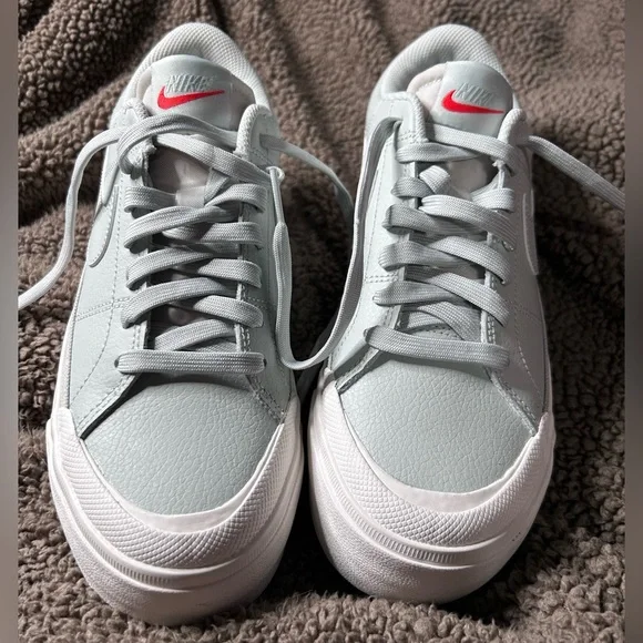 BNIB Nike Court Legacy Lift Women’s 8.5 - Picture 2 of 13